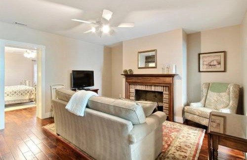 Savannah Victorian District Apartment | Change of Place Garden Level