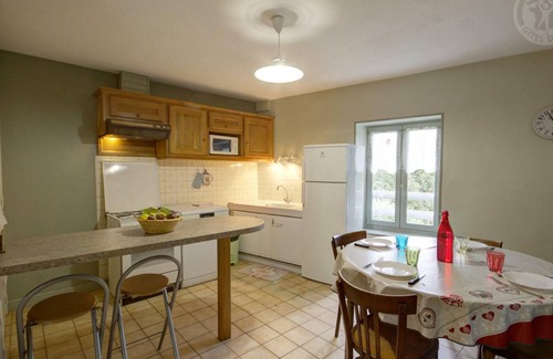 Saint-Didier-sur-Rochefort Cottage | Charming Cottage with Fireplace, Garden & EV Charging - Pet Friendly!