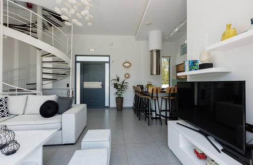 Roumeli Villa | Chara Sensory Luxury Villa with Heated Pool & Gymn