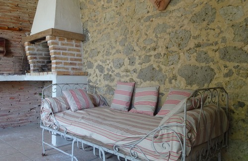Sainte-Maure-de-Peyriac House | Character house overlooking wooded park in the heart of a village