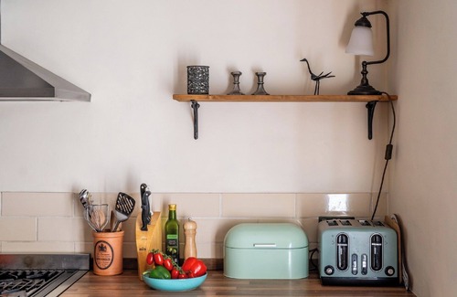 Hoxne Cottage | Character cottage next to idyllic country walks