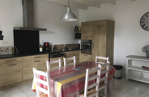 Paimpol House | Character cottage, quiet, near GR34, WIFI