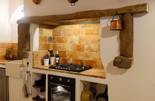 Loreto Aprutino House | Character-filled Home With Stunning Views in the Historical Centre
