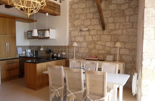 Lauzerte House | Character house with swimming pool in medieval village