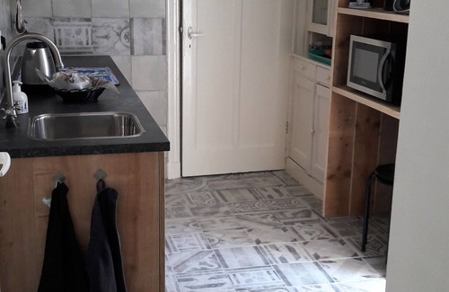 Vlissingen Apartment | Characteristic apartment, renovated, 500m from the sea, beach and town center