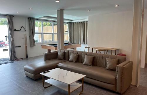 Ban Bang Saen House | Charin pool Villa Bangsean home 2