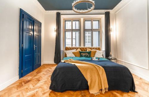 Prague 1 Apartment | Charles Bridge Suite by Riverside