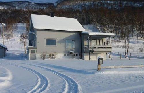 Knapplund House | Charles Country House