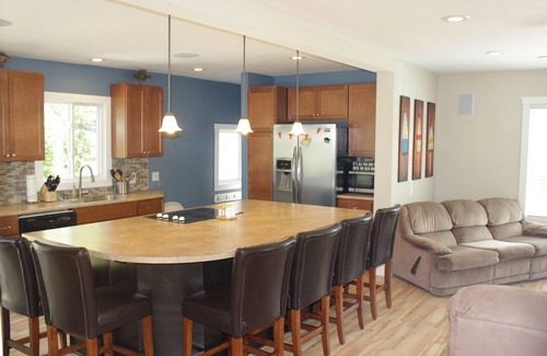 Charlevoix House | Charlevoix 4BR Fully Remodeled Vacation House