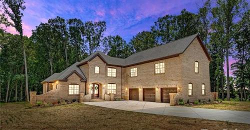 Charlotte House | Charlotte Acres Retreat