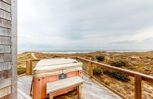 Hatteras House | Charma's Landmark