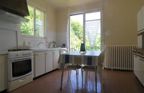 Saint-Pe-de-Bigorre Apartment | Charmant Appartement de 95m2 Dans une Maison Avec Pelouse Près de Lourdes 65