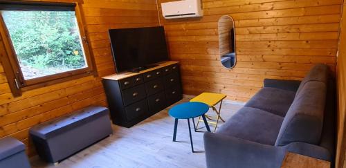 Joyeuse Ski Chalet | Charmant chalet en bois - Ardèche
