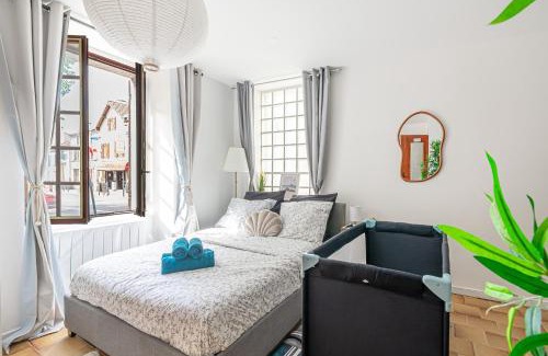 Le Pin Apartment | Charmant et Grand studio 34m2, Paris Disneyland 20min, Aéroport CDG, Parc Asterix, Gare de Chelles Gournay