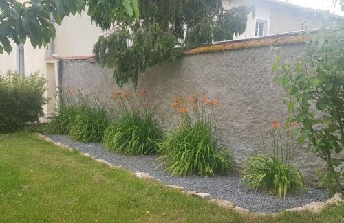 Toul House | Charmant gîte de 160 m² dans une ferme près de Toul, à 30 min de Nancy, avec terrasse et jardin privé - FR-1-584-65