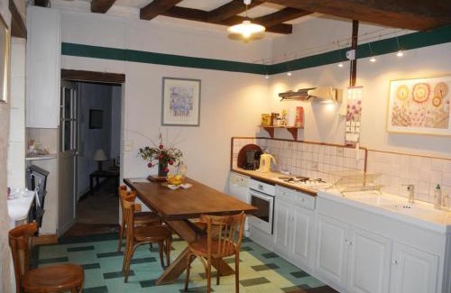 Verneuil-le-Chateau House | Charmant gîte familial en Touraine avec cheminée - FR-1-381-617
