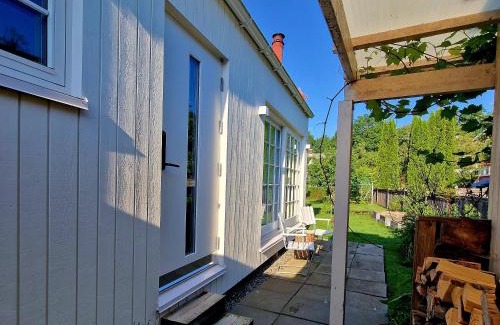 Alingsas Villa | Charmant hus med bastu och braskamin