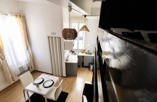 Chalons-en-Champagne Apartment | Charmant Studio