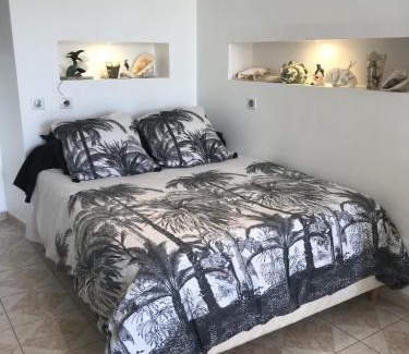 Montignac-Charente Apartment | Charmant studio meublé