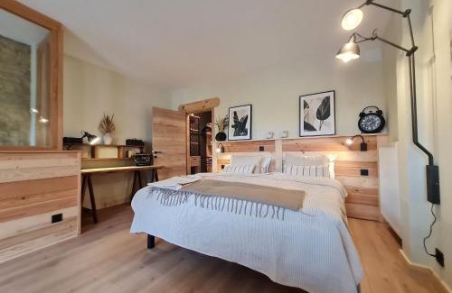 Pierrepont Bed & Breakfast | Charmante chambre avec salle d'eau privative et espace salon - FR-1-584-325