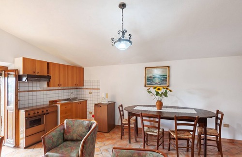 San Valentino House | Charmante Home with Garden