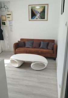 Herin Apartment | Charmante Maison à Hérin-plain-pied, clim,Wi-Fi