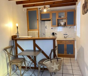 Barfleur House | Charmante maison de pêcheur 50 m de la plage et du Port
