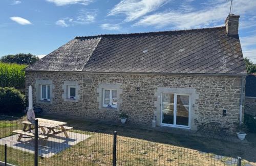 Lanfains House | Charmante maison en pierre