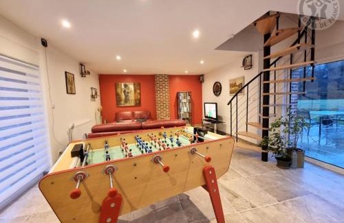 Hasnon House | Charmante maison mitoyenne avec jardin, proche forêt, animaux admis, parking & WiFi - FR-1-510-203