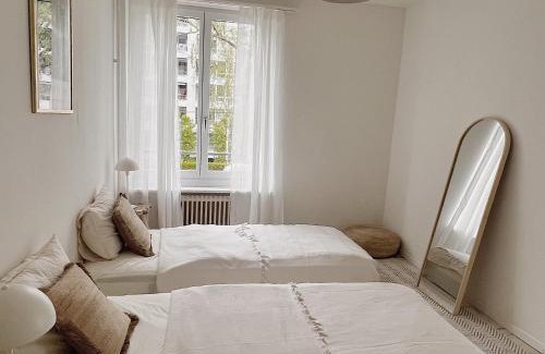 Affoltern Apartment | Charmantes Apartment inmitten Zürich-Affoltern & Netflix!