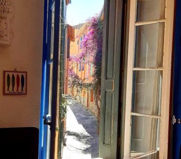 Collioure Apartment | CHARME a 20 m de la plage centre village