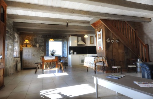 Saint-Etienne-de-Chomeil House | Charming gite - Parc des volcans d' Auvergne - 3 stars