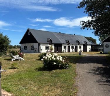 Kopingsvik Villa | Charmig Ölandsgård