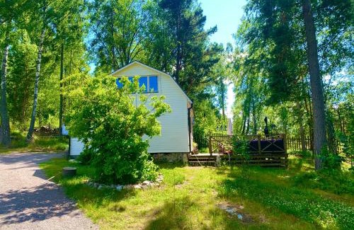 Varmdo House | Charmig stuga av rustik stil i Stockholms område
