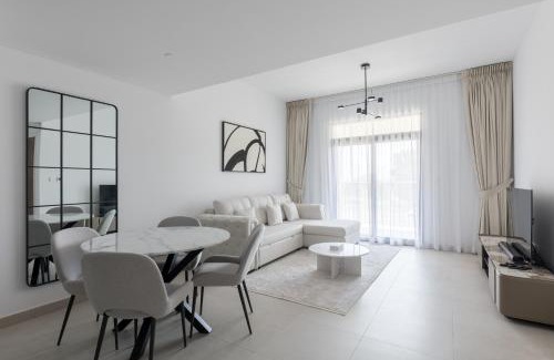 Umm Suqeim 3 Apartment | Charming 1-bd Apt, Mjl Community