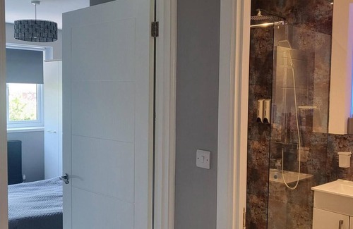 Knightcote Apartment | Charming 1-Bed Apartment near Redditch town centre