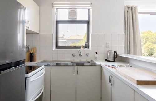 Fitzroy North Apartment | Charming 1 bed in Fitzroy North
