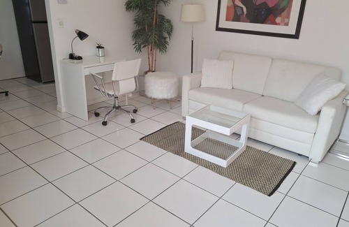 Southwest Cottage | Charming 1-bedroom cottage in marvelous West Palm Beach
