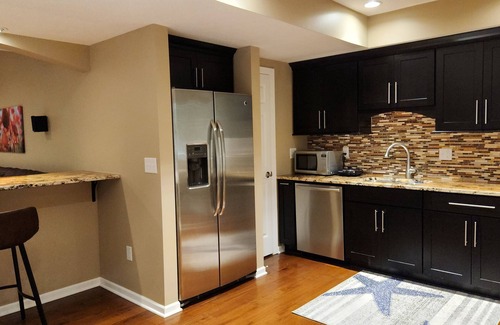 Powell House | Charming 1-bedroom 2 baths in lovely Powell with a private entrance