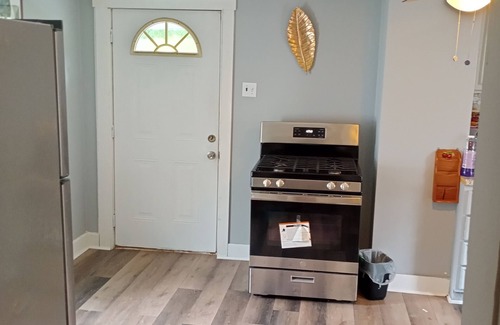 Penn Hills Apartment | Charming 1-bedroom apartment with AC, WiFi in marvelous Pittsburgh