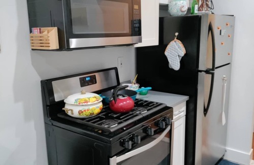 Williamsbridge Apartment | Charming 1-bedroom apartment in enchanting The Bronx with AC