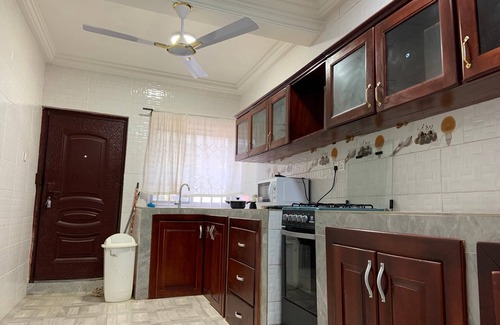 Sekondi-Takoradi Apartment | Charming 1-bedroom apartment in wonderful Takoradi Apowa with fitness room, AC