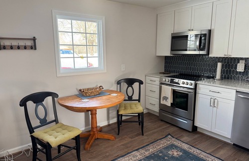 Jonesville Cottage | Charming 1-bedroom cottage with WiFi, AC in Jonesville