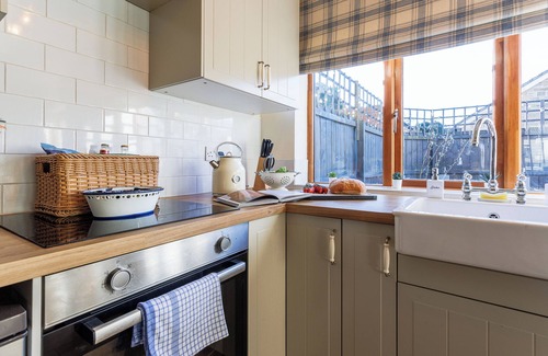 Bedlington Cottage | Charming 1-bedroom cottage in enchanting Bedlington with WiFi