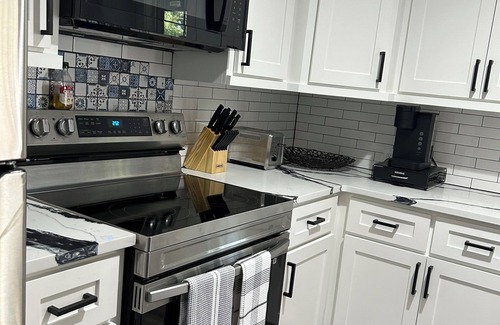 Ore City House | Charming 1-bedroom house in Ore City with WiFi