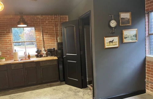 Bonne Terre Apartment | Charming 1-bedroom studio apartment located in historic Bonne Terre!