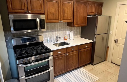 Lake Geneva House | Charming 1-bedroom house with AC, WiFi in wonderful Lake Geneva
