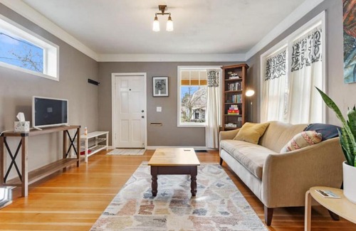 St. Johns House | Charming 1909 St Johns Bungalow