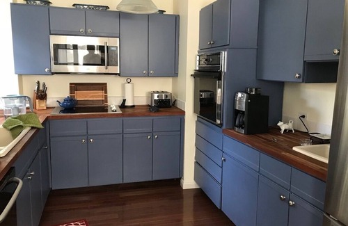 Top of the Hill House | Charming 1919 Newport RI Townhouse