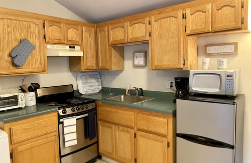 Lafayette Cottage | Charming 1BR cottage in Orinda, Bay Area